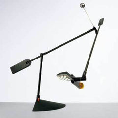 Halley – desk lamp – Black